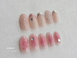 ちゅるんリボンうるキラネイル