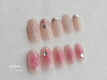 ちゅるんリボンうるキラネイル