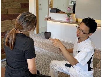 伊那整体院 雅(miyabi)/症状の変化を確認→次の施術へ