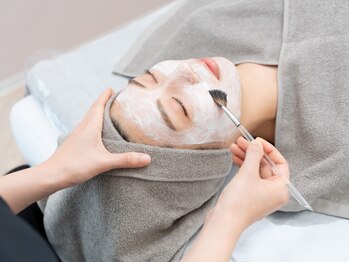 カオカオ 富士店(KaoKao)の写真/【小顔コルギ＆ハーブピーリングSET★75分￥6800】華奢なフェイスライン&触りたくなるツヤ肌を手に入れて♪