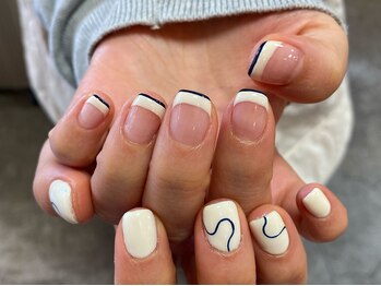 カーティシーネイルズ(curtisii NAILS)/ダブルフレンチ