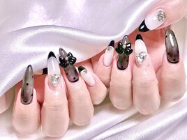 長さだしシースルードットネイル