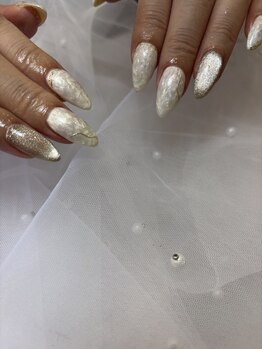 光沢感のある上品なデザイン