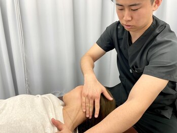 ナオル整体 日暮里院(NAORU整体)の写真/「あれっ？肩がすごく軽い！」と驚きと喜びの声多数☆AI姿勢診断を用いてお客様の満足いくまで丁寧な施術を