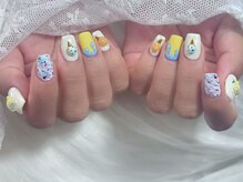 ユー(U)の雰囲気（艶やかな仕上がりで、つい見惚れてしまう指先に♪）