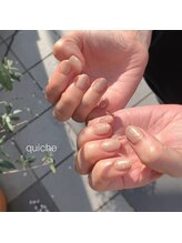 キッシュネイルズ(quiche nails)/ラメ入りベージュ