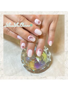 笑楽美屋/フラワーネイル