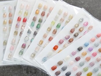 アイリス ビューティーサロン(iRiS Beayty salon)の写真/《“似合う”を知ると、もっと指先が好きになる》プロが導く”わたしらしさ”が光るネイルへ♪