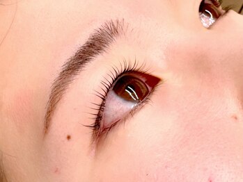 モストブリヤン(MOSTBURYAN)/まつ毛パーマ