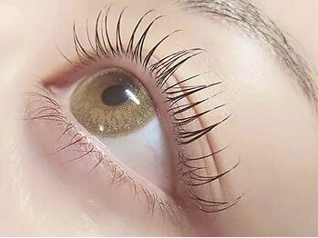 プライベートサロン カリテス(Private Salon Charites)の写真/当店人気！【マイラミネーション★最新まつ毛パーマ¥8.800→¥6.600】まつ毛に負担をかけずに自然に目力UP♪