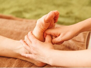 あかねカイロプラクティックの写真/専門知識でお客様のお悩みに寄り添い、お悩みに合った施術をいたします◎足の疲れを解消し健康的な身体へ☆