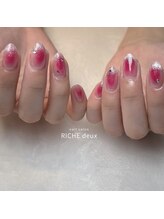 リッシュ ドゥ(RICHE deux)/濃いめチークネイル