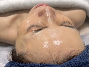 アンドミルル(and Milulu)の写真/＼40代からの若見え革命／影・くすみ・たるみを“つるん＆ぎゅっ”と同時ケア