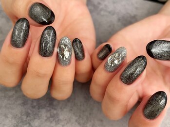 エムスラッシュ ネイル センター北店(M.SLASH)/シックネイル