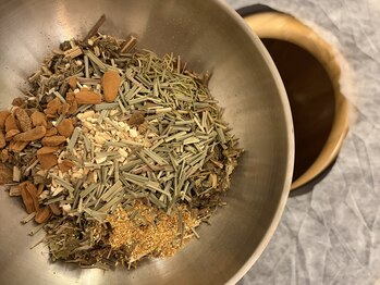 ストリ(STRI)/ブレンドよもぎ蒸し