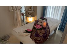 タイ ヒーリングスパ アンド マッサージ(Thai Healing spa&massage)の雰囲気（リゾート気分を味わえる本格的なスパ施術室。）
