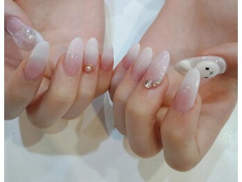 ステラ(Stella)/オフィスネイル 担当 長岡