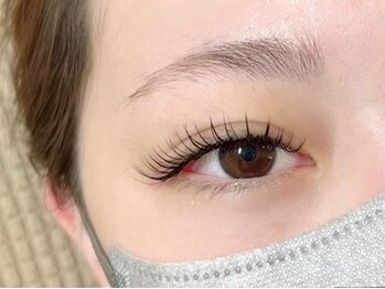 ベローアイラッシュ 三条店(Bello eyelash)の写真/従来のエクステからモチ劇的UP!!バインドロック80束(240本)¥6620★圧倒的なキープ力でリピーター続出◎