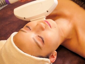 アヴェーラ(Avela)の写真/＼12周年祭／化粧ノリUP♪【顔脱毛＋襟足脱毛初回¥3,600】4月周年祭限定★《毛穴洗浄＋酵素パック付き！》