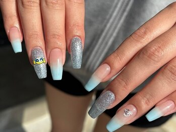 リーネイル(liy_nail)の写真/【ワンカラー＆長さ出し￥6000】指がキレイに見えるこだわりのフォルムで、どの角度から見ても美しく♪