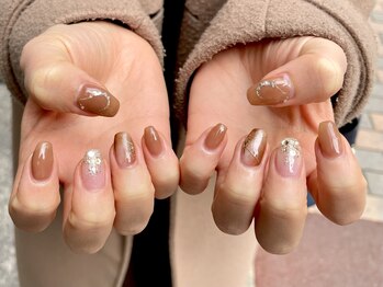 ア―ジュポシェフリル 天神西通り店(age poche Frill)/バレンタインネイル