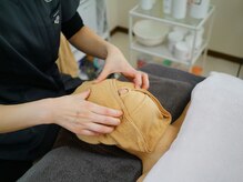 ユカリス(Yu.charis)/REVIハーブピーリング施術工程♪