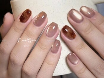 ルナグランデ(Luna Glade)/マグネットきらきらネイル