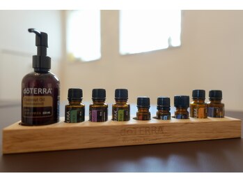 戸苅はり灸整骨院/ドテラ社の高品質オイル使用