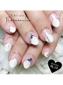 ラナンキュラス(Ranunculus)/爽やか!VフレンチNail☆