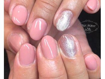 ジュジュ(Juju)/ワンポイントにマグネットネイル