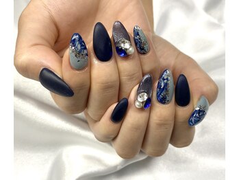 ケーエヌ(KN)/お任せネイル　持ち込み90min