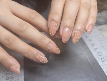 マニル アンド ネトラ(manil & netola)/ぷっくりお花ネイル