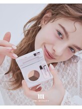 イービー(eevy.55)/眉毛オタク級にこだわったコスメ