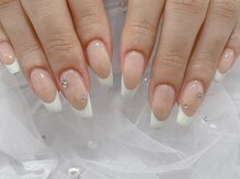 エミュール ネイル 河原町(Emure Nail)/Vカット×フレンチ