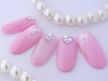 ネイルルーム クロシェット(nail room clochette)の写真/シンプルなデザインだからこそ際立つ、オトナ上品なデザインが◎ライフスタイルにあったデザインをご提案！