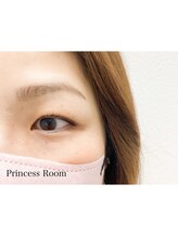 プリンセスルーム(Princess Room)/チャレアイブロウ