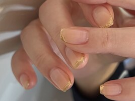 先端ゴールドラインネイル