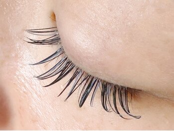 ライトウェーブ 長野駅前店の写真/【目元の花粉対策】アイシャンプー×上質ケア★カールもエクステも、清潔＆潤い美まつげをキープ