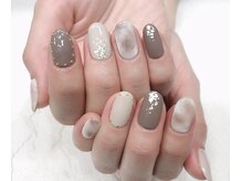 マーノ 津田沼ビート店/囲みスタッズネイル