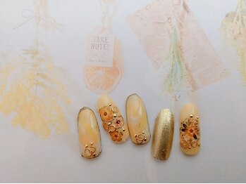 ネイルサロン&スクール ジーナ(GINA)/春先取り　イエローフラワー