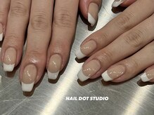 ネイルドットスタジオ 堺筋本町(NAIL DOT STUDIO)/白フレンチ
