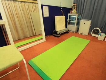 ボディファクトリー モザイクモール港北(BodyFactory)/加圧トレーニング個室