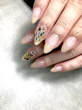 ラキネイル(LAKI Nail)/フレンチネイルビジューネイル