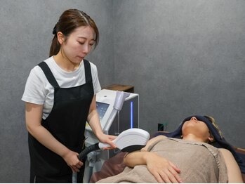 ジールクス 太田店(G LUX)の写真/結果重視★ハイパワー最新脱毛機導入！冷却しながら脱毛するので痛みを軽減♪男性の太く濃いヒゲにも効果◎