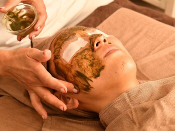 ザ グロウム(The glowm)/ハーブピーリング