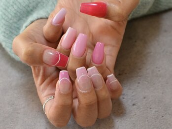 ピンクアシンメトリーアート