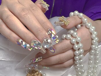 モアネイル 新宿/