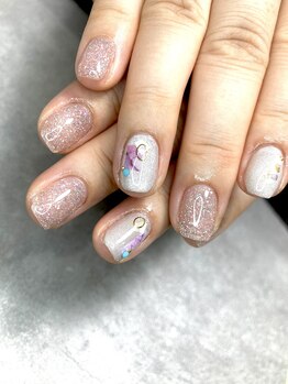 ラキネイル(LAKI Nail)/マグネット×フラッシュネイル