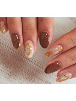 ショートネイルデザインが豊富