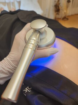 ローマピンク 札幌/セラムand LEDライト施術